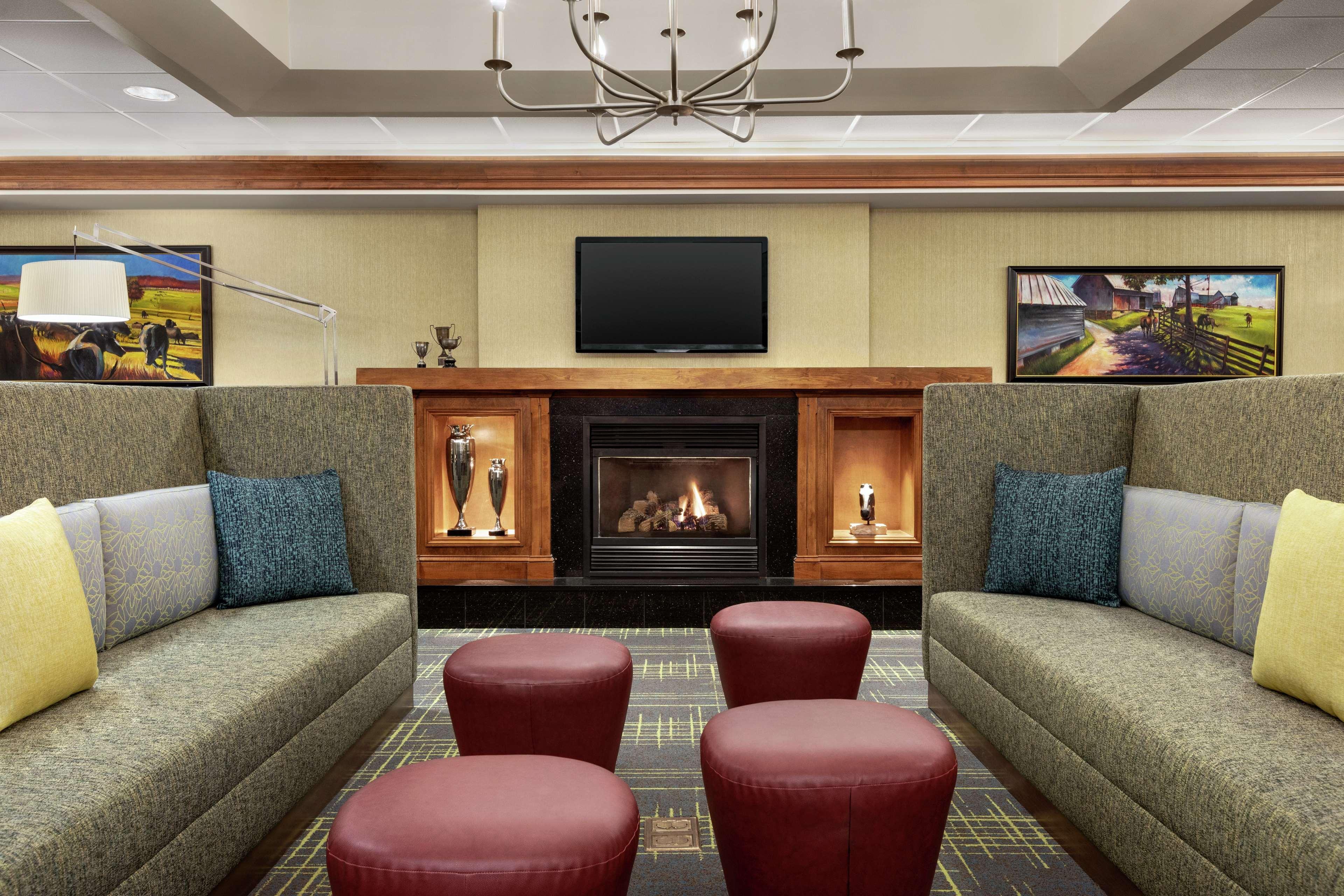 Hampton Inn & Suites Frederick/Fort Detrick Екстер'єр фото