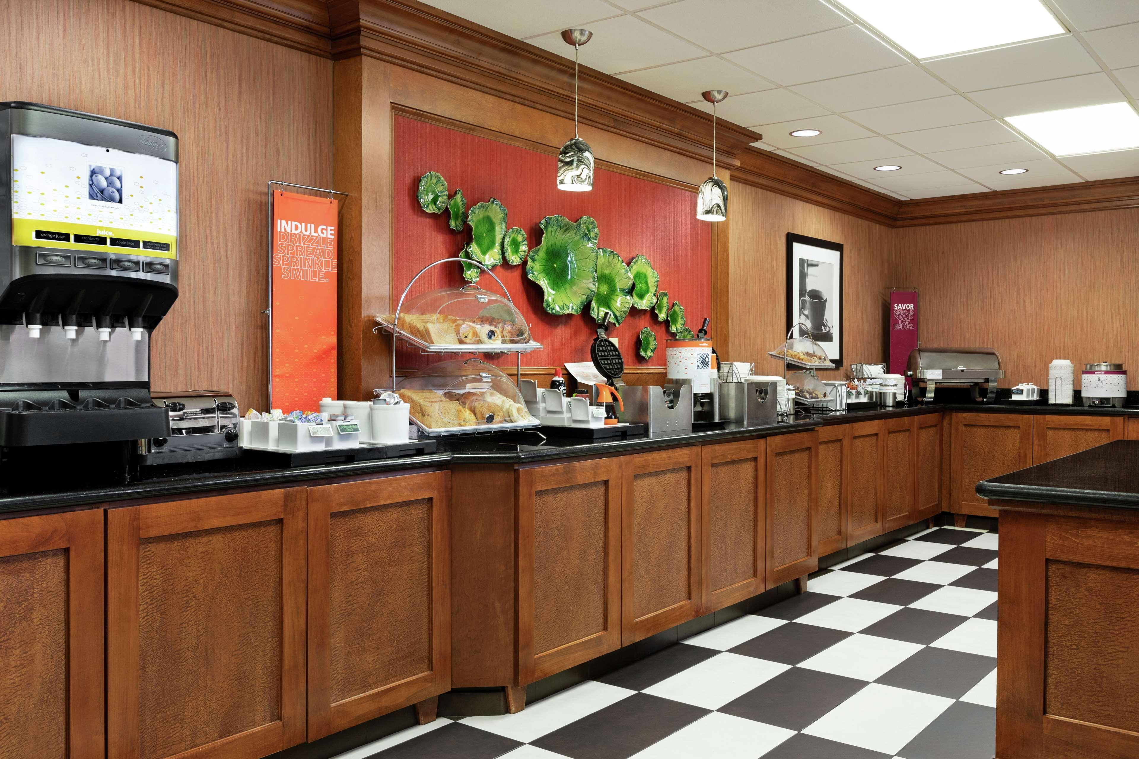 Hampton Inn & Suites Frederick/Fort Detrick Екстер'єр фото