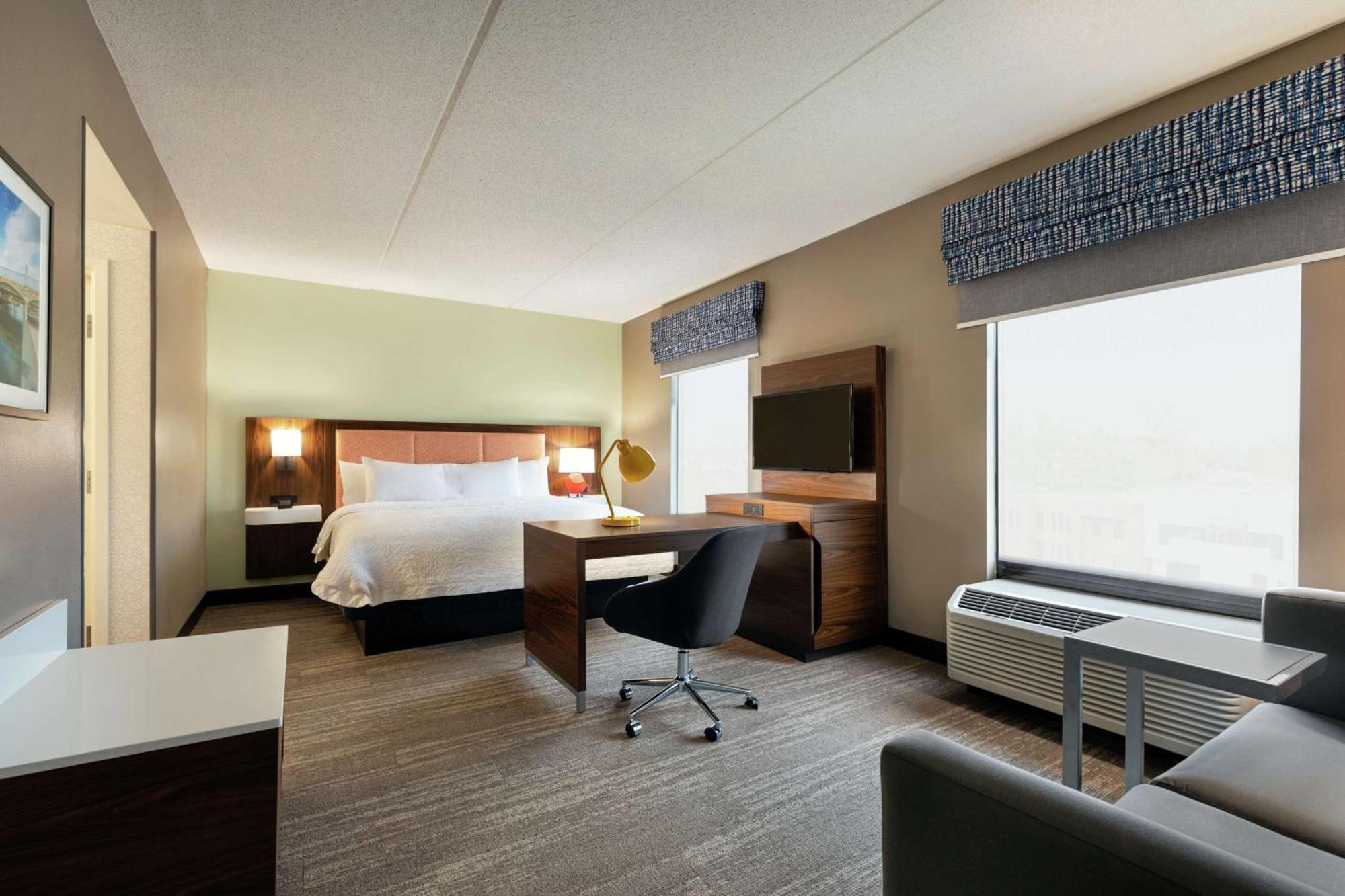 Hampton Inn & Suites Frederick/Fort Detrick Екстер'єр фото