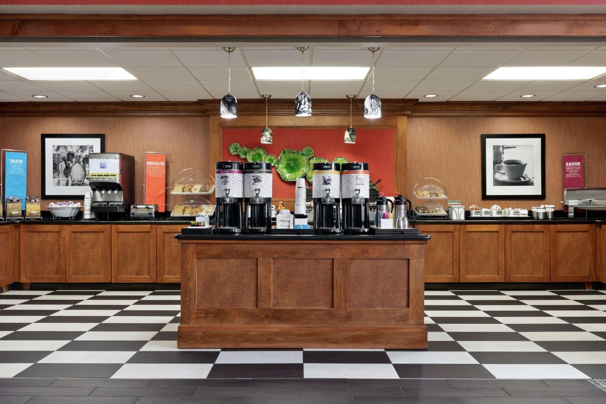 Hampton Inn & Suites Frederick/Fort Detrick Екстер'єр фото