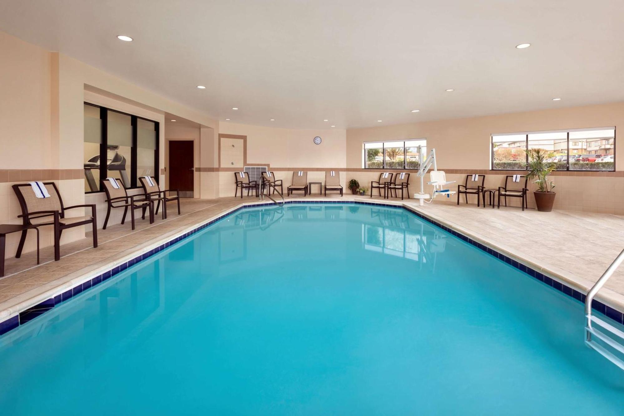 Hampton Inn & Suites Frederick/Fort Detrick Екстер'єр фото